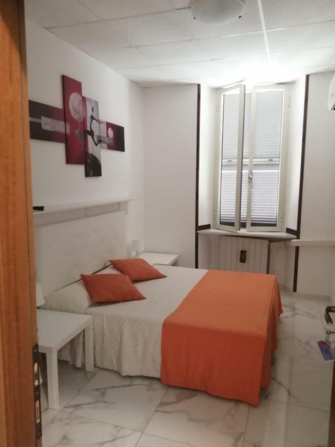 Albergo Ollolai Civitavecchia Zewnętrze zdjęcie